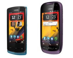 Nokia 700 en 701