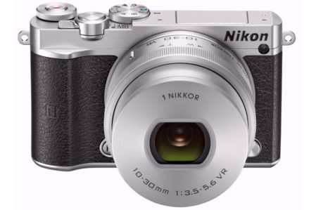 Nikon 1 J5 met 1 Nikkor 10-30mm objectief